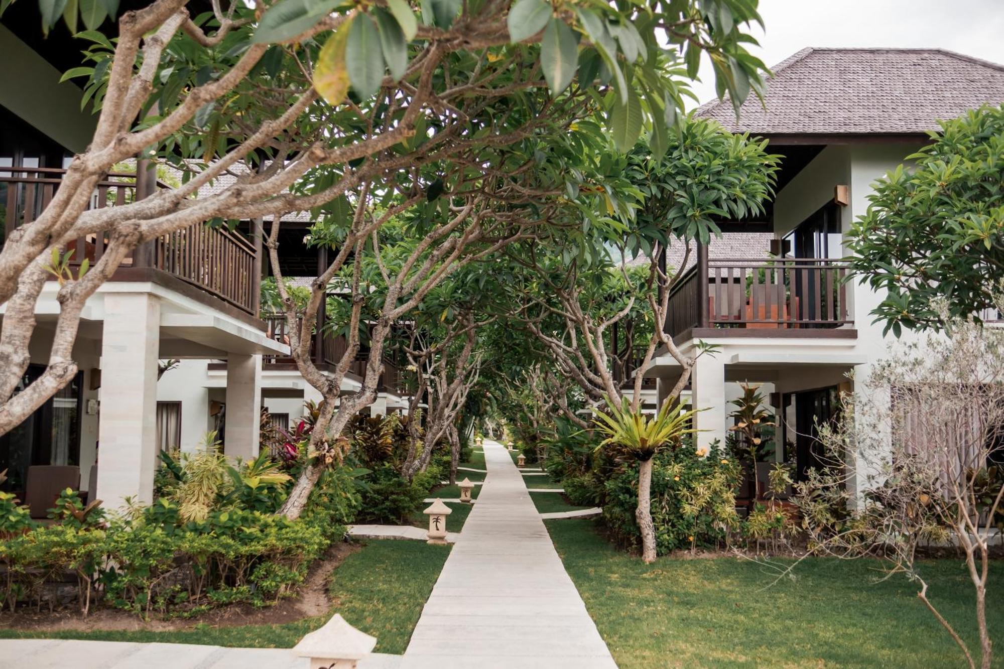 Living Asia Resort And Spa Senggigi Buitenkant foto