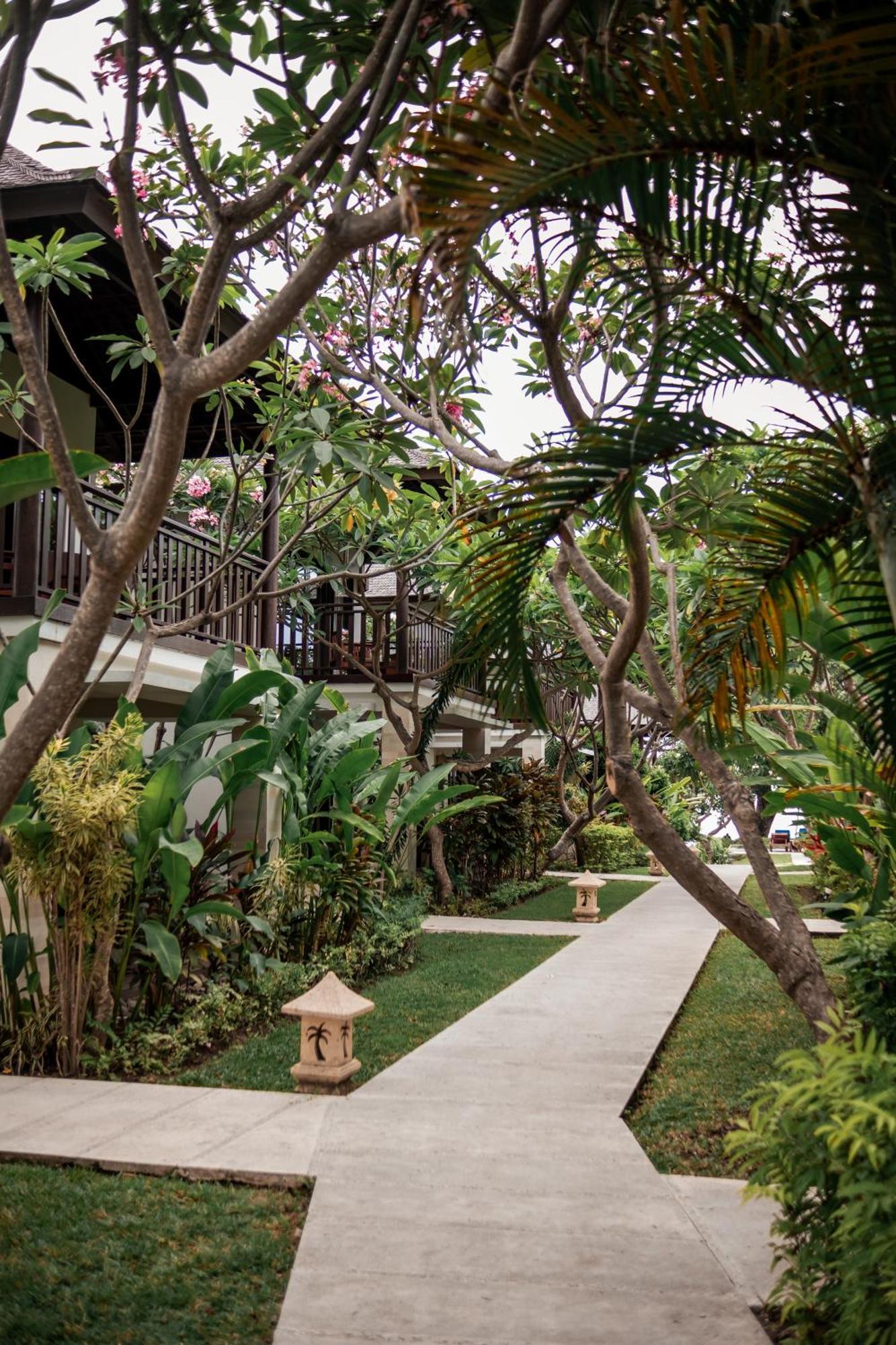 Living Asia Resort And Spa Senggigi Buitenkant foto
