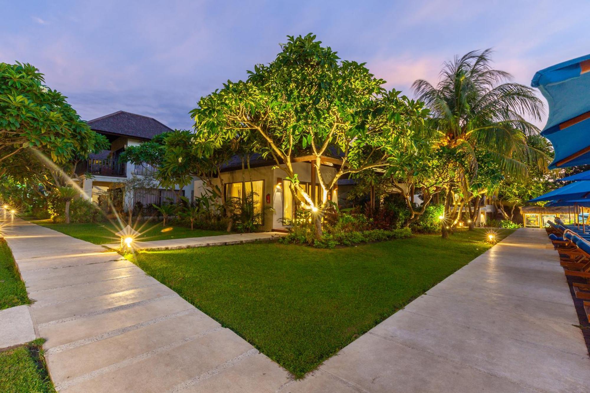 Living Asia Resort And Spa Senggigi Buitenkant foto