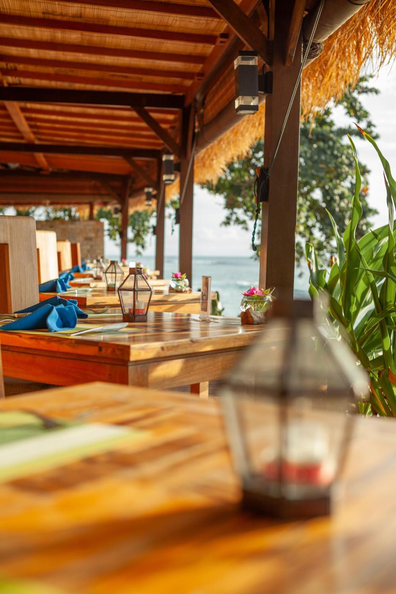 Living Asia Resort And Spa Senggigi Buitenkant foto